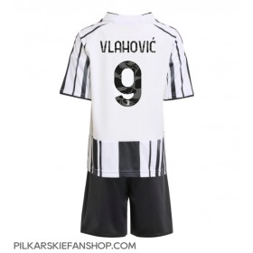Koszulka piłkarska Juventus Dusan Vlahovic #9 Strój Domowy dla dzieci 2025-26 tanio Krótki Rękaw (+ Krótkie spodenki)